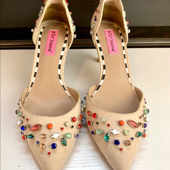 NEW BETSEY JOHNSON Rhinestone Pumps - Picture 4 of 9